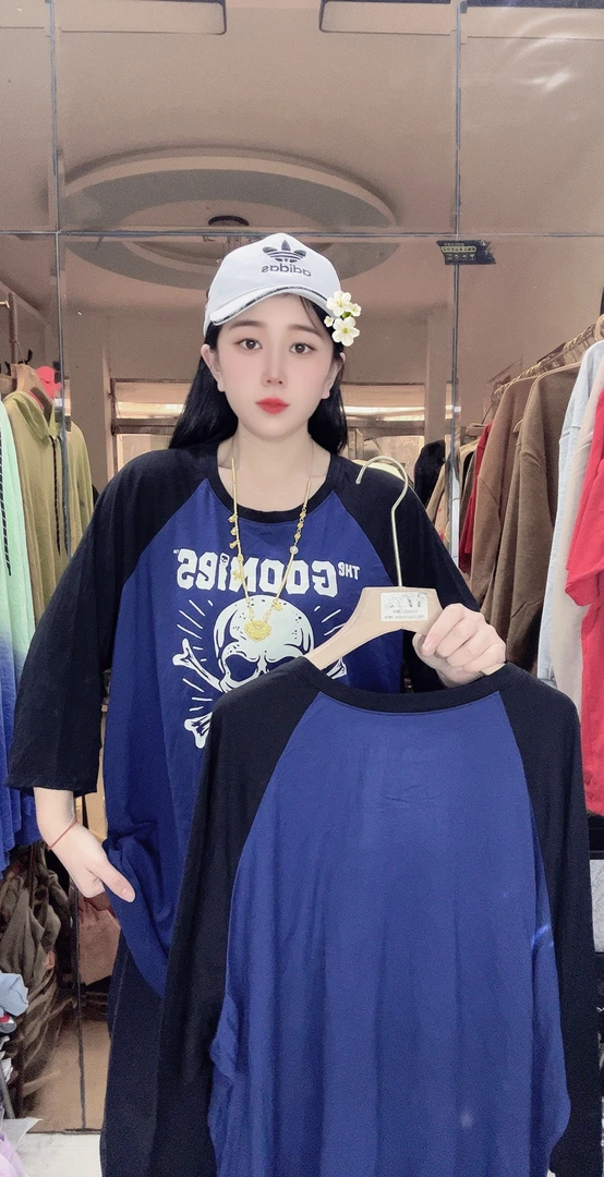 外贸高品质长袖黑蓝拼接。