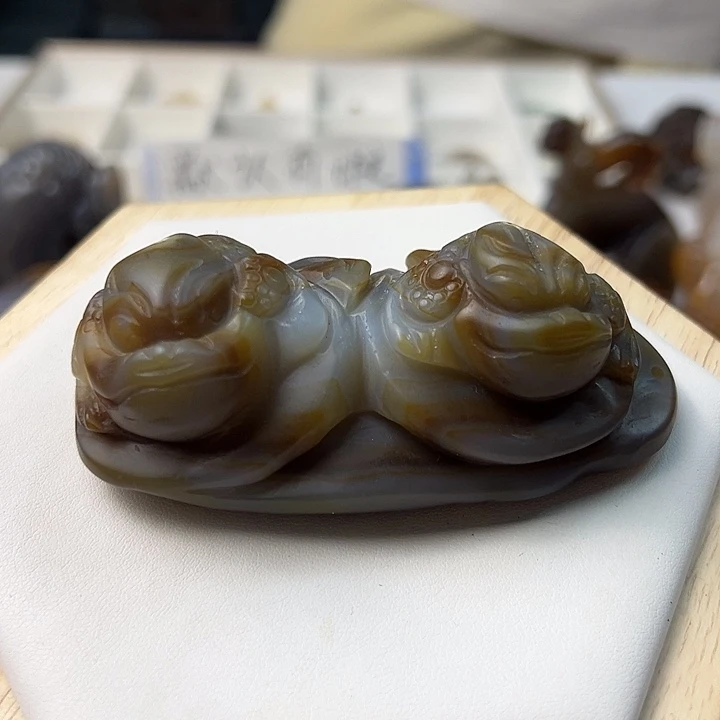 玛瑙/玉髓颈饰合金
