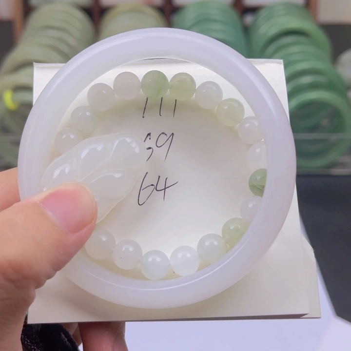 石英质玉手镯未镶嵌白色111/64