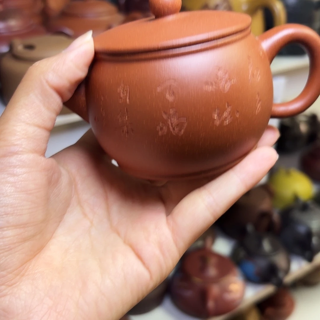 甄选宜兴本土紫砂壶