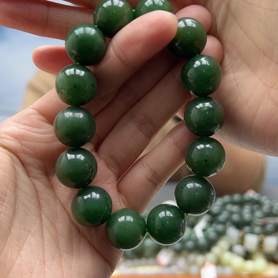 和田玉手串未镶嵌16碧玉