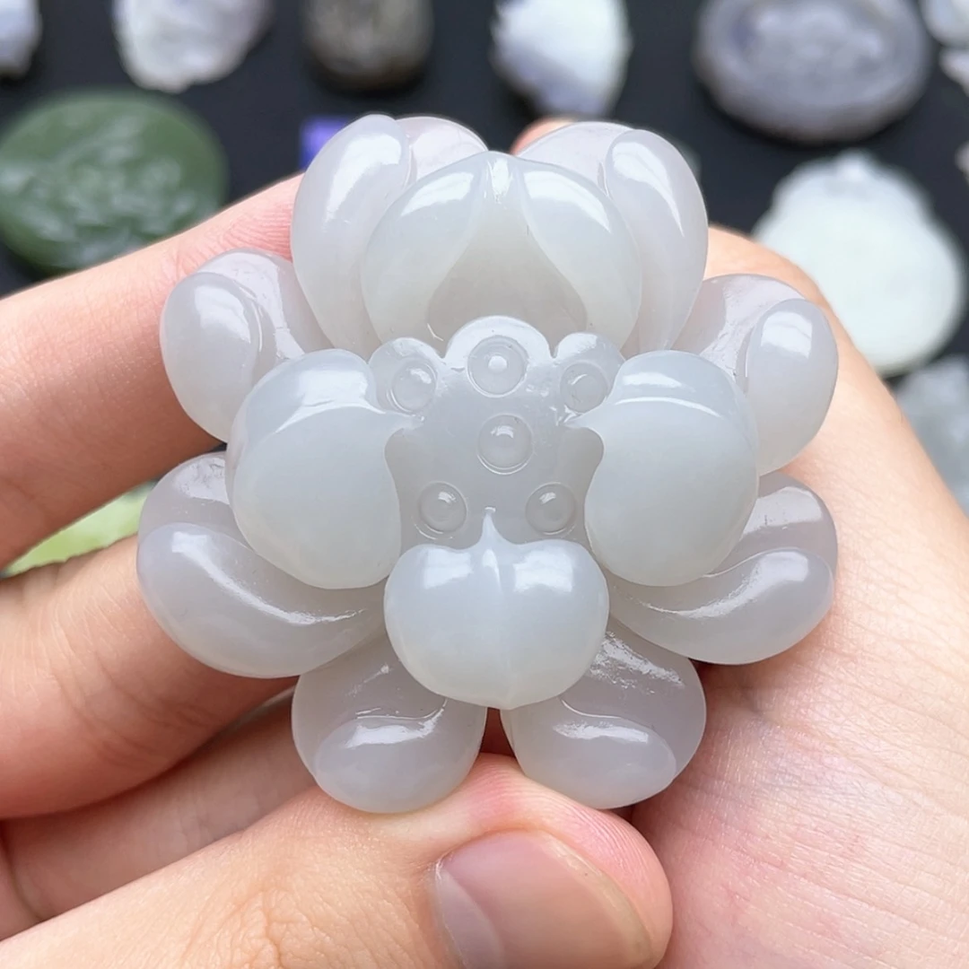 【闪购商品】颈饰未镶嵌和田玉