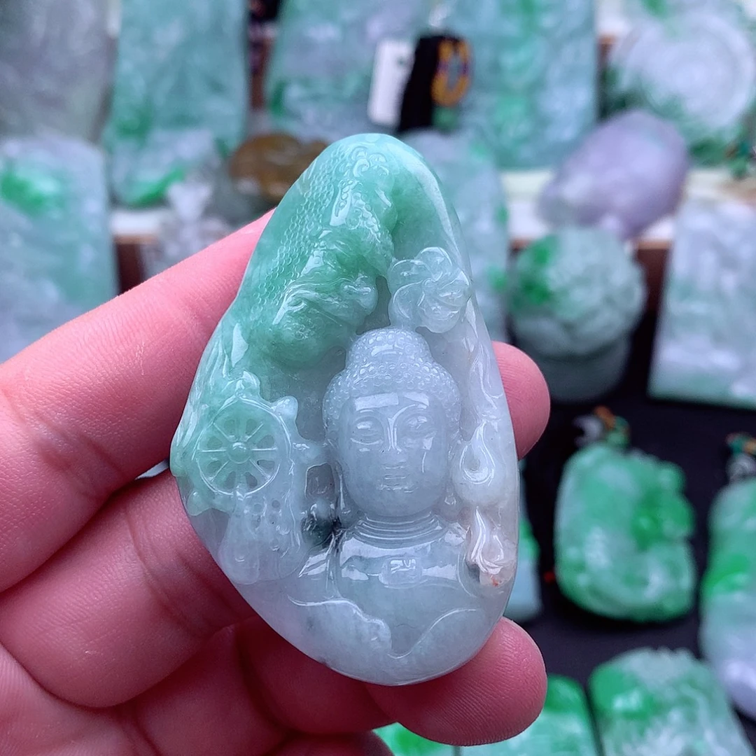 吊坠(不含链)未镶嵌翡翠