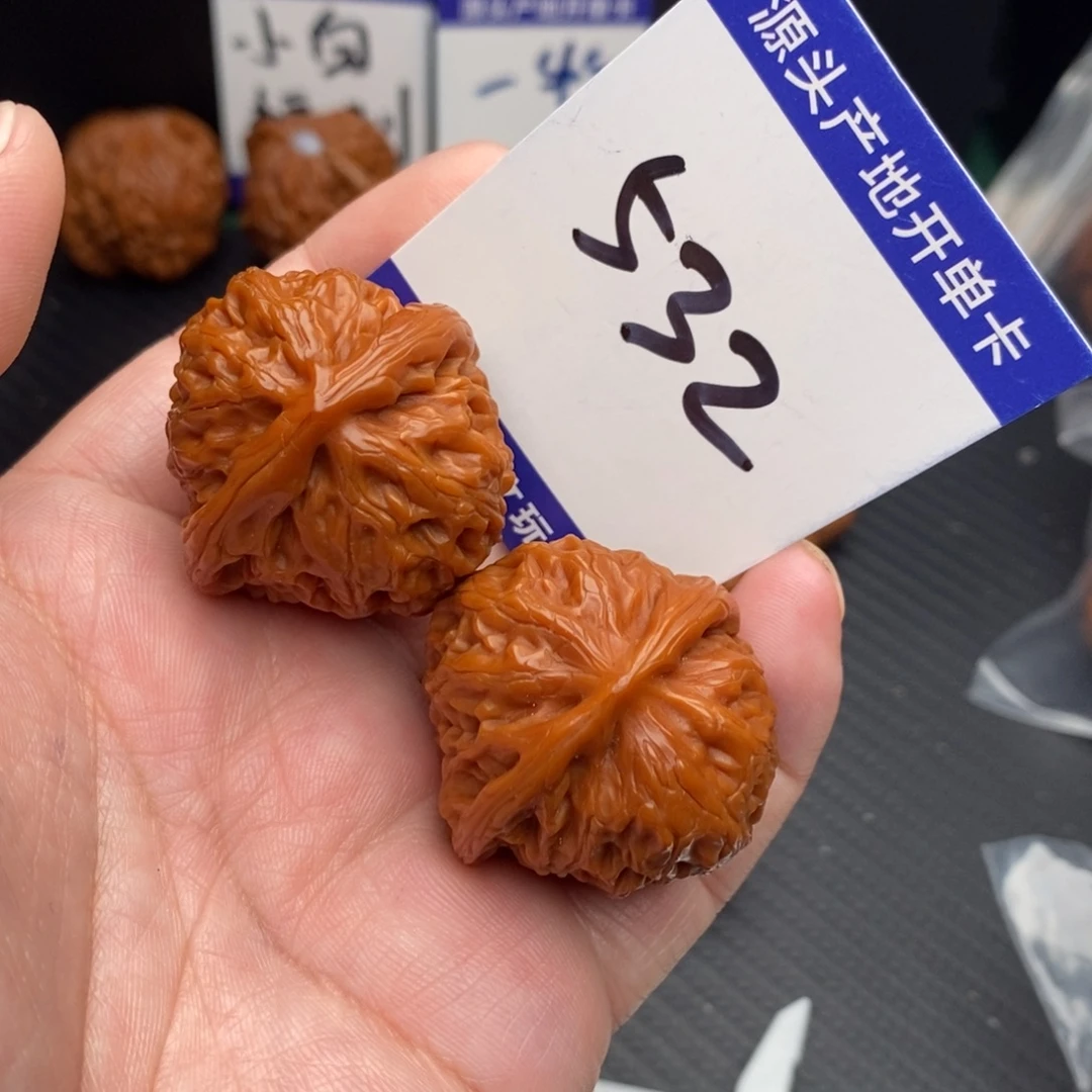 桃核把件宫灯35momo