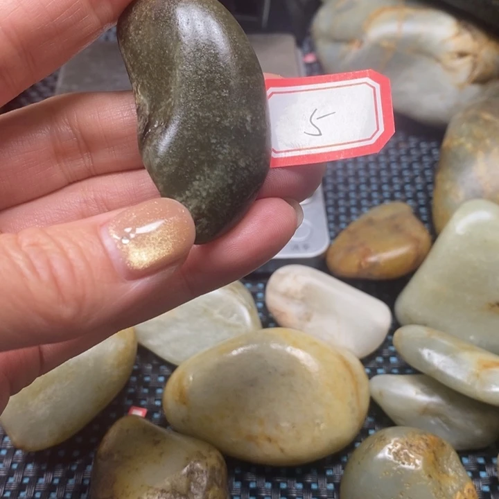 未镶嵌和田玉把件5