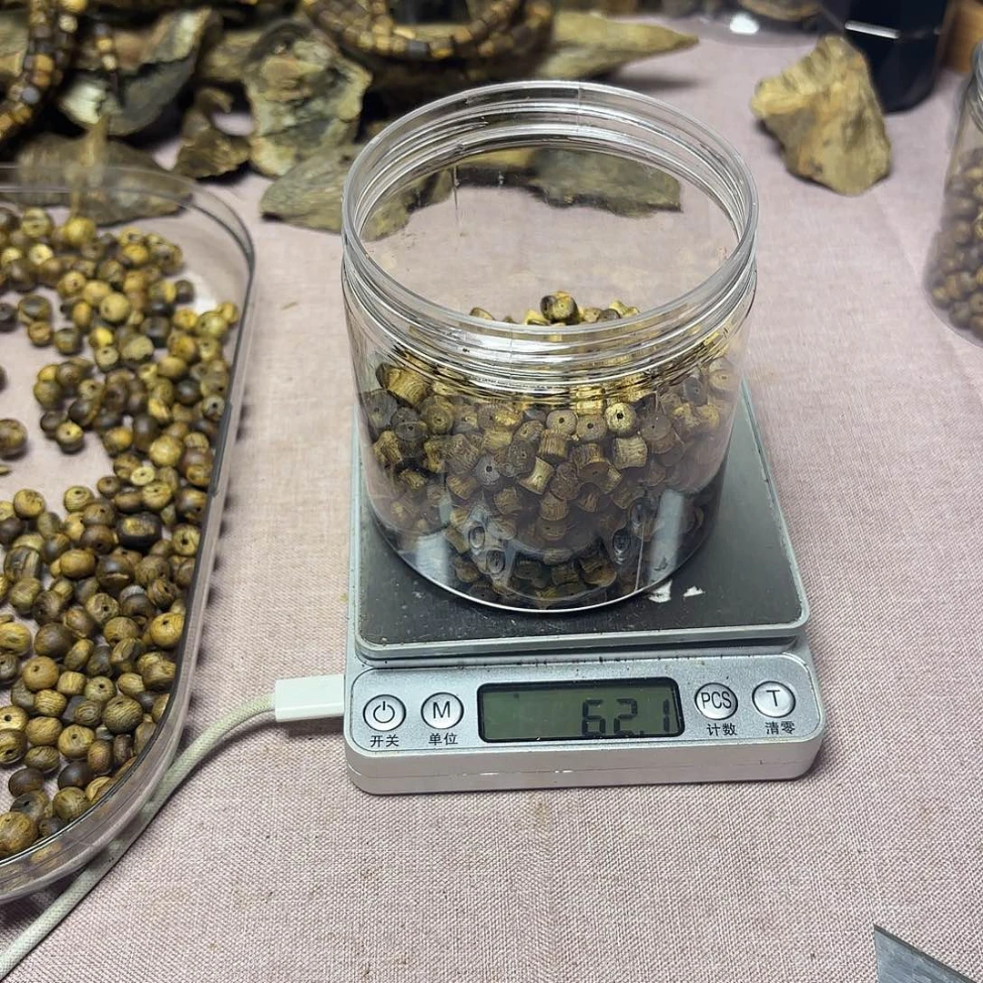 *****木奇楠微瑕散竹结珠62克