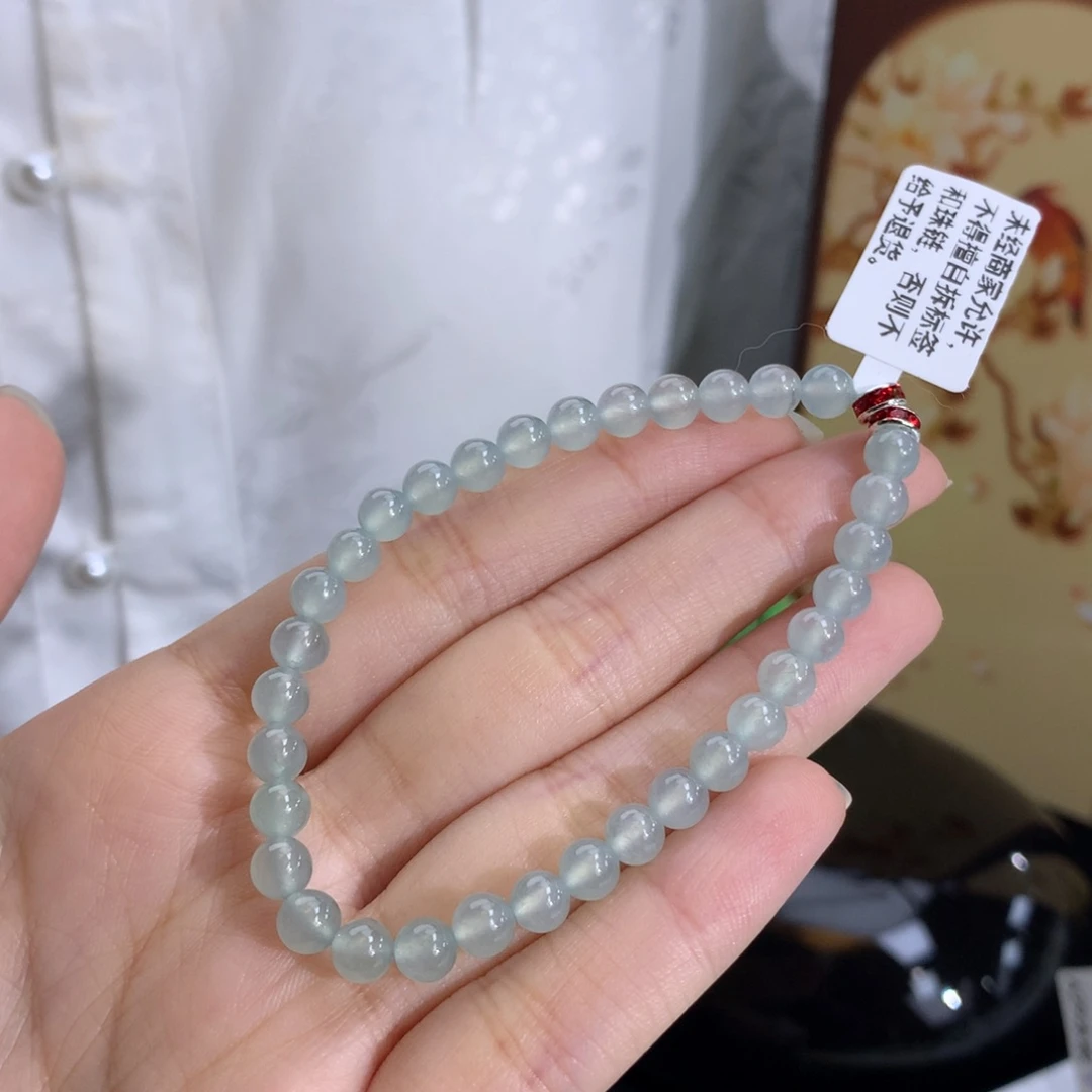 翡翠未镶嵌手串卡5.3冰胶蓝底
