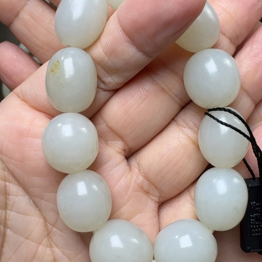 L***安未镶嵌和田玉挂件