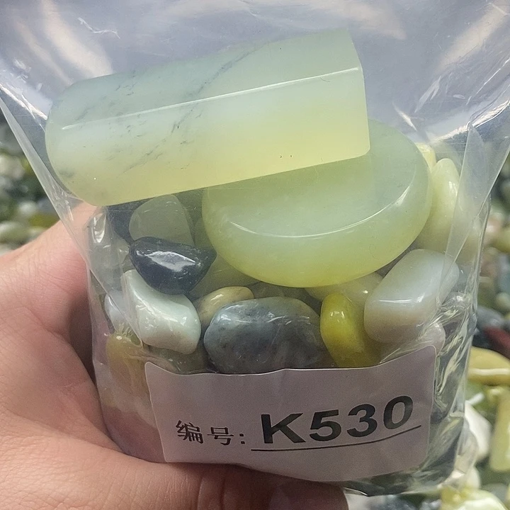 岫玉鱼缸石未镶嵌