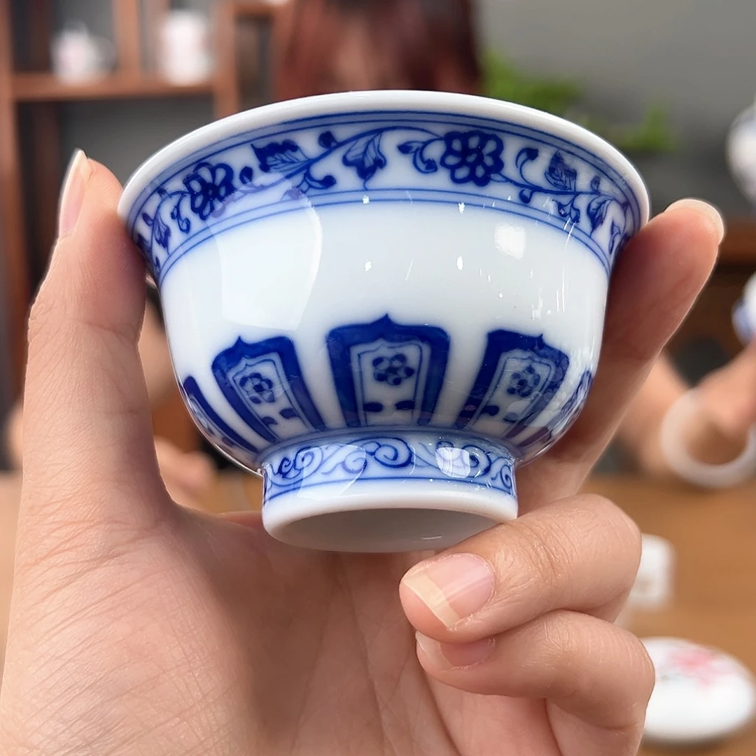 柴窑 青花宝相压手杯，微瑕开片