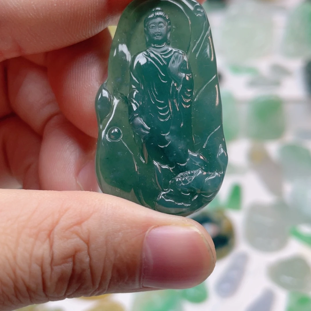 翡翠颈饰未镶嵌阿弥