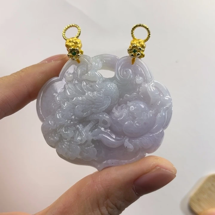 翡翠吊坠(赠链)未镶嵌代编织