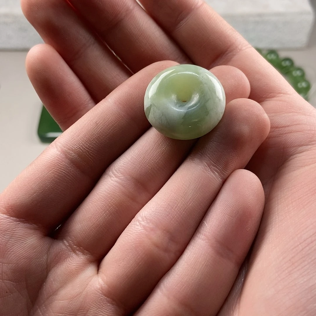 【闪购商品】蛇纹石玉岫玉未镶嵌