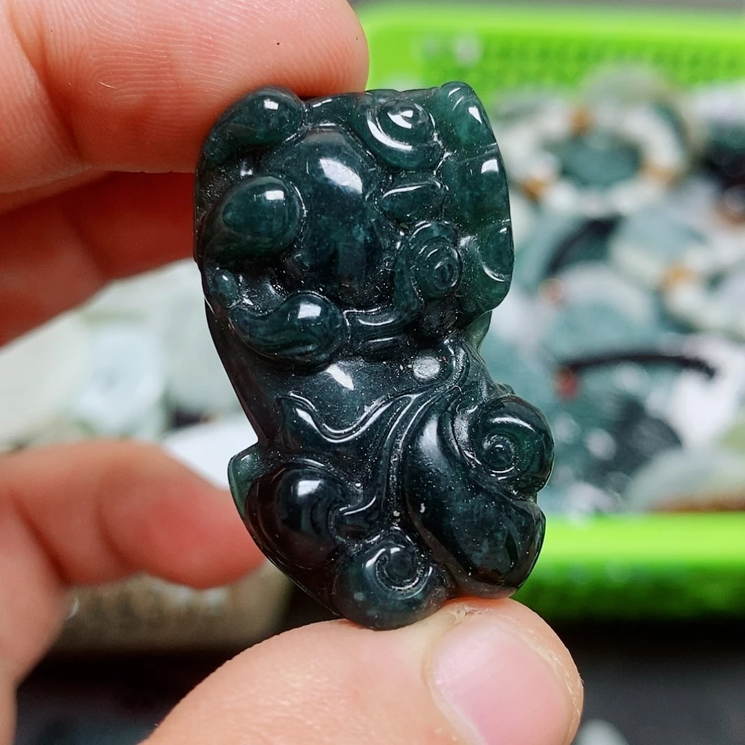 颈饰未镶嵌翡翠纯天然