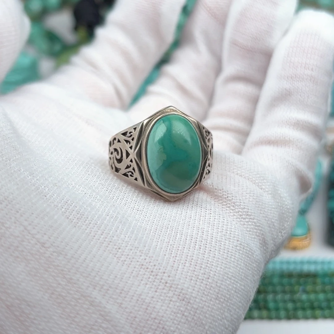 未镶嵌绿松石珠宝奇石