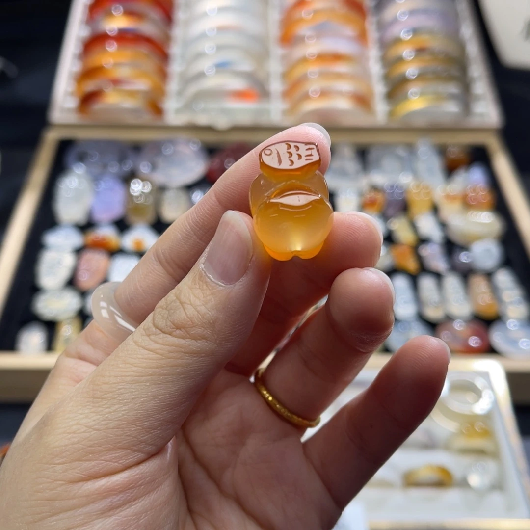 玛瑙/玉髓未镶嵌颈饰