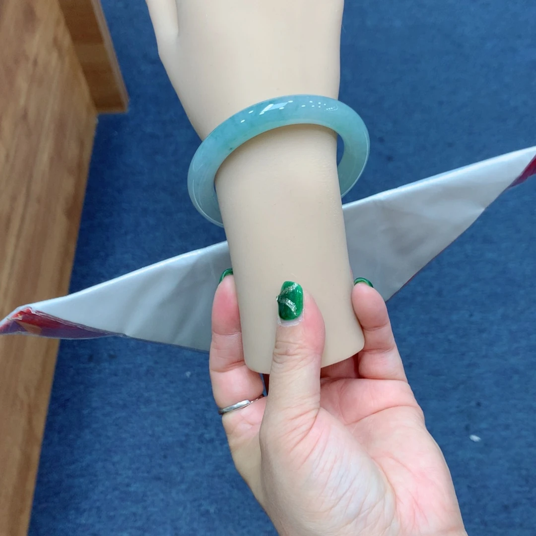 未镶嵌手镯翡翠买断