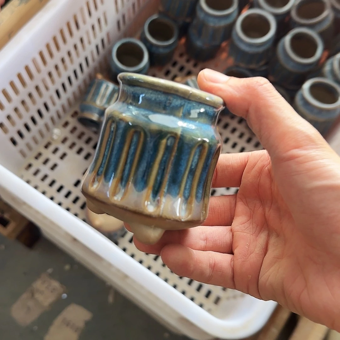 -福利局库存尾单·有孔花盆当天满9元发