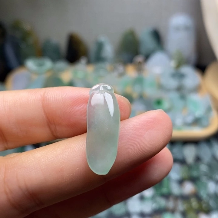 颈饰未镶嵌翡翠福瓜