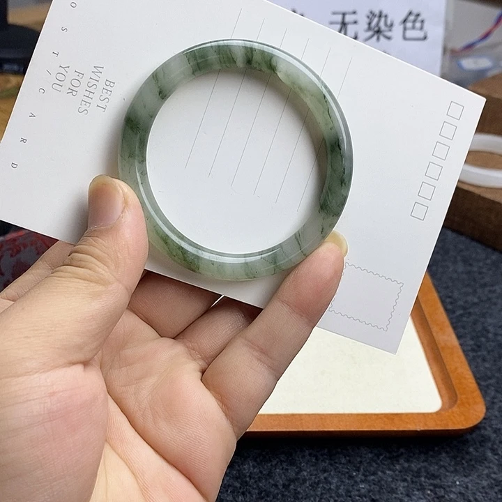 石英质玉未镶嵌手镯3017