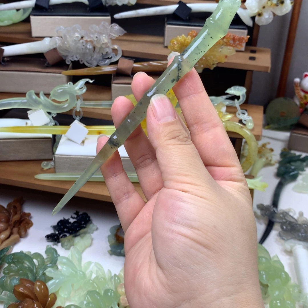 蛇纹石玉未镶嵌发饰