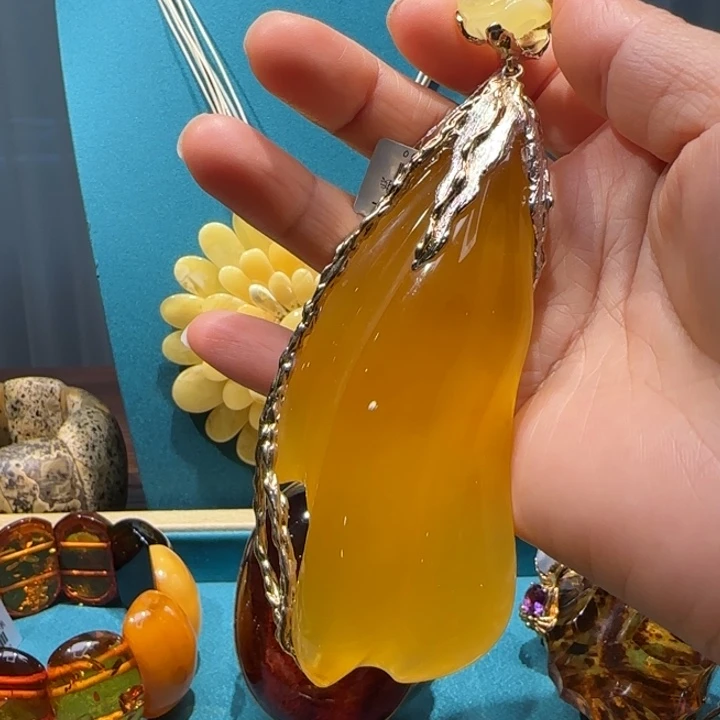 琥珀未镶嵌颈饰波兰设计款琥珀蜜蜡