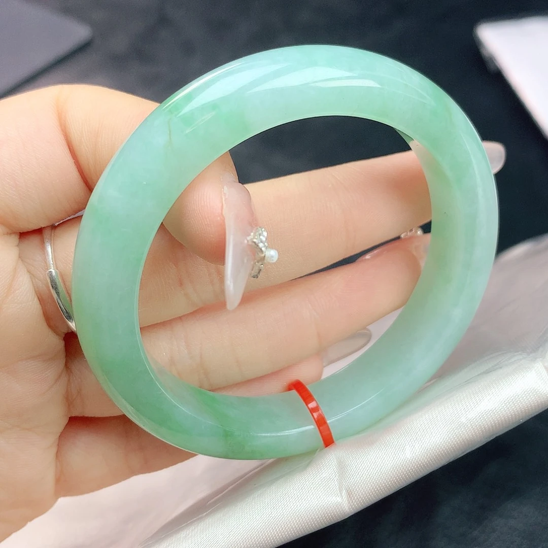 翡翠手镯未镶嵌正圈270016