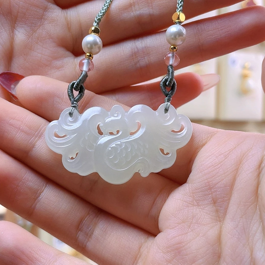 和田玉吊坠(赠链)未镶嵌有**崽