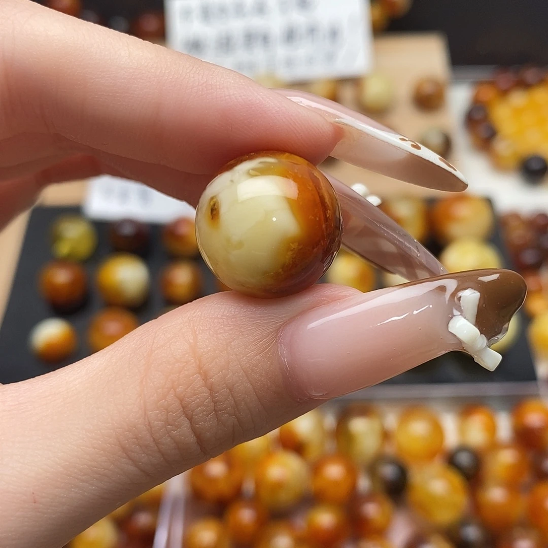 梧***桐裸石虫珀未镶嵌蜜蜡