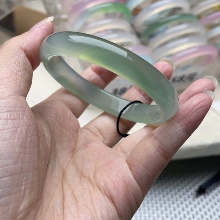 玛瑙/玉髓未镶嵌手镯57圈口