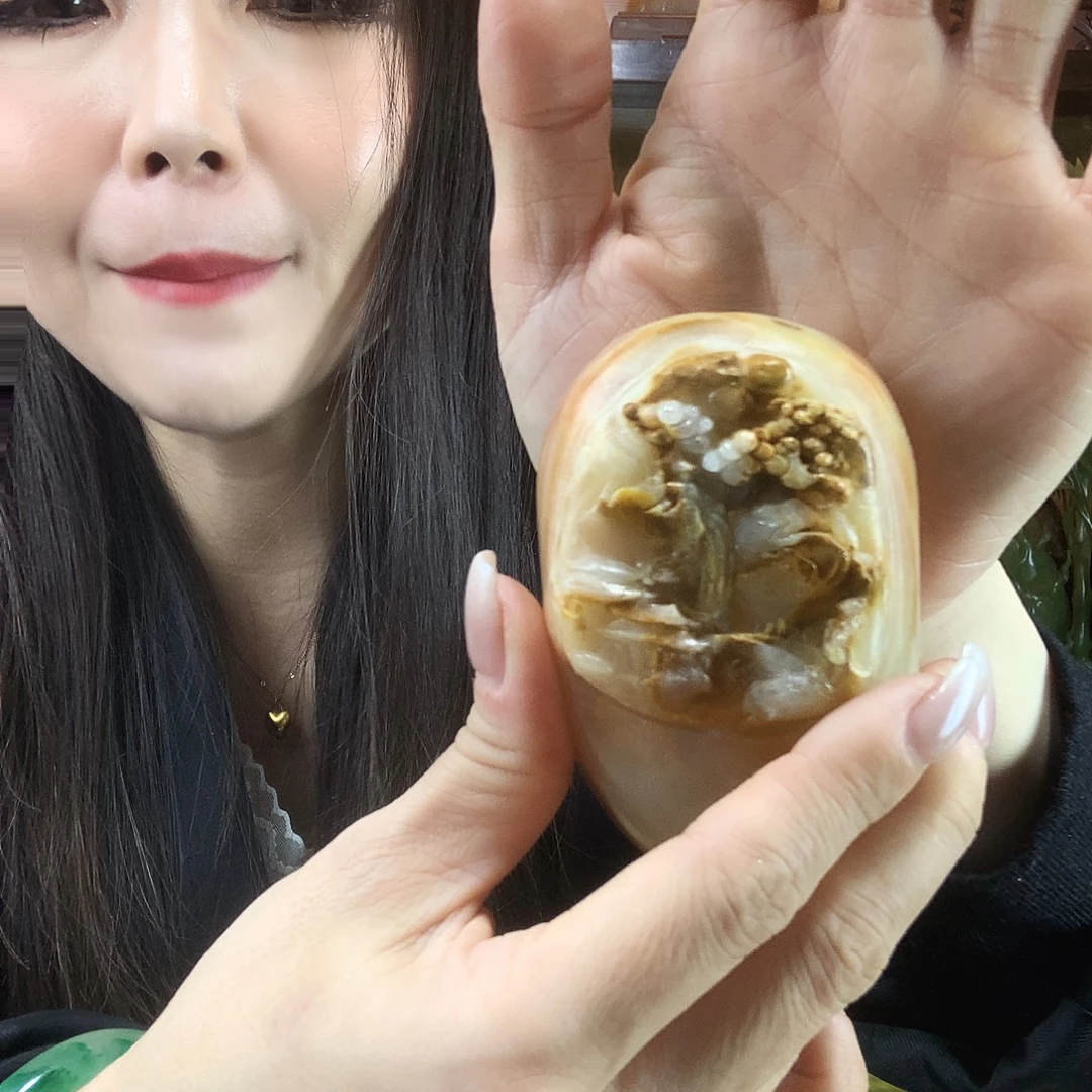开***伴石材古青石手把件