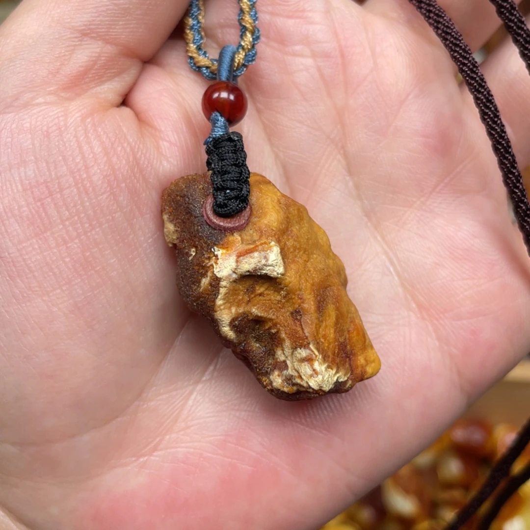 蜜蜡珠宝奇石未镶嵌