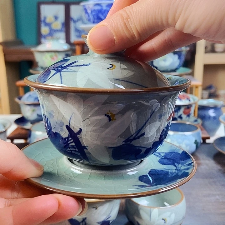 瓷片手工制作工艺精湛等