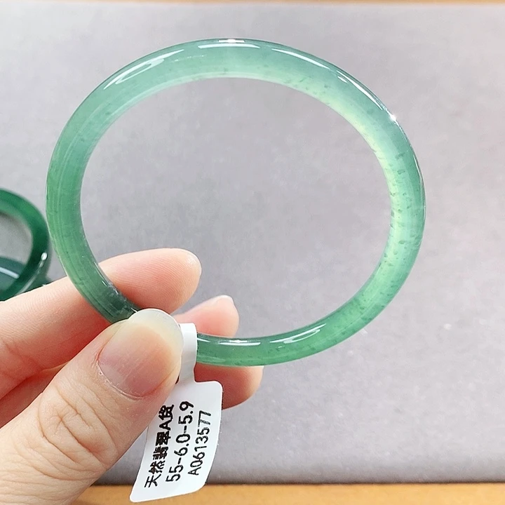 【闪购商品】未镶嵌手镯翡翠