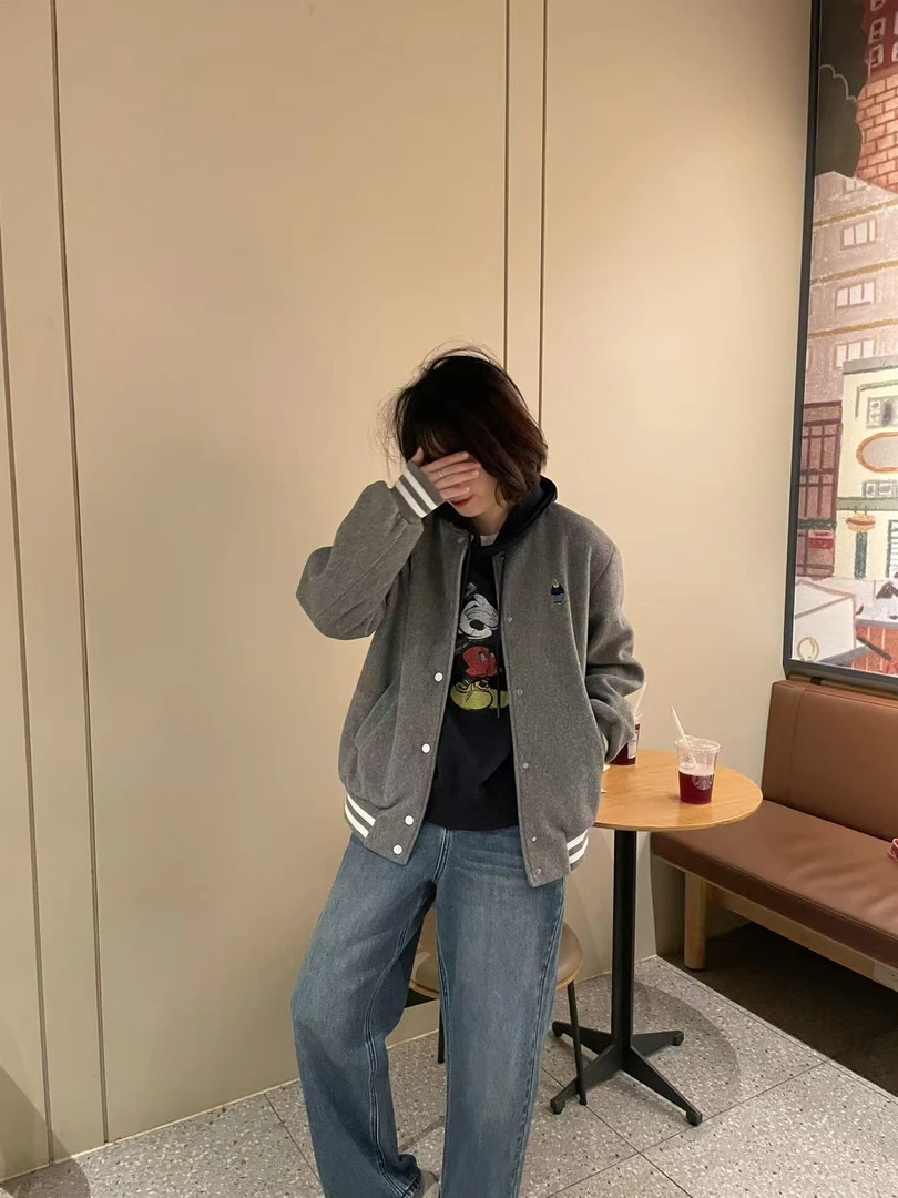 Sevbasks 七七家韩版 灰色尼感刺绣小熊棒球服休闲复古百搭外套