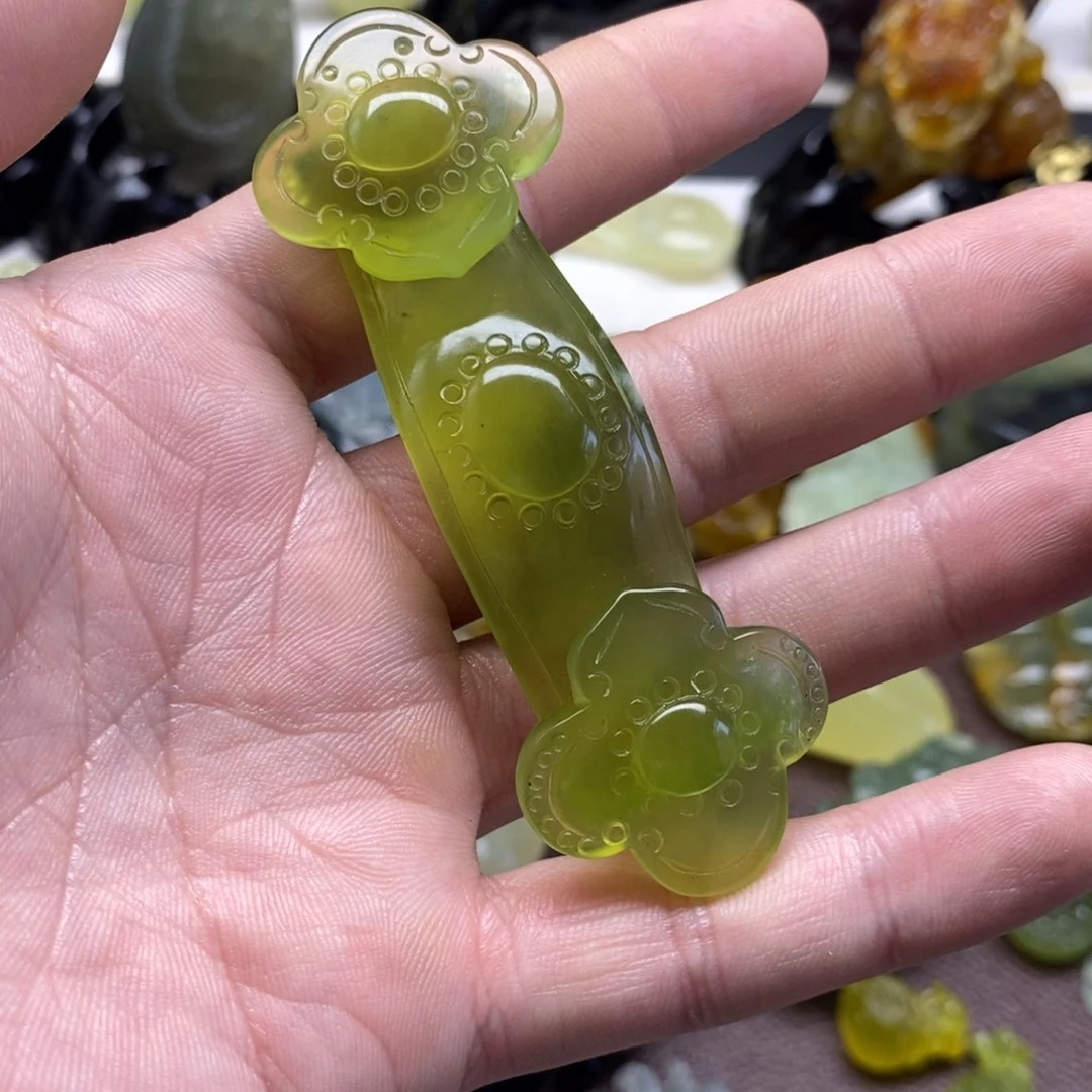 岫玉如意手把未镶嵌最**光