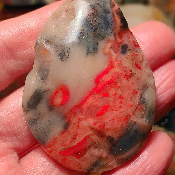 昌化鸡血石昌化鸡血石