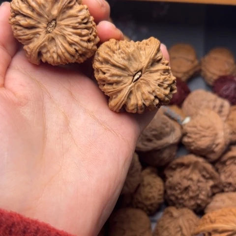 小***鼠吊坠文玩核桃南疆石