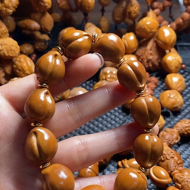 吊坠橄榄核寿桃手串