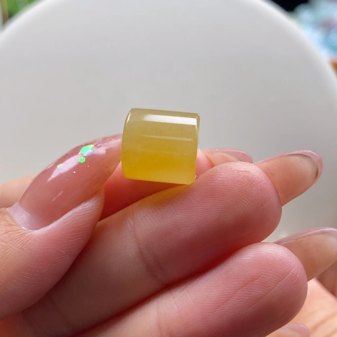 翡翠吊坠(不含链)未镶嵌翡翠冰黄翡桶珠