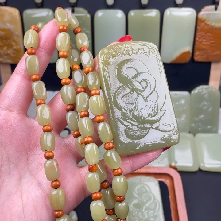 新疆昆仑山料，一物一拍