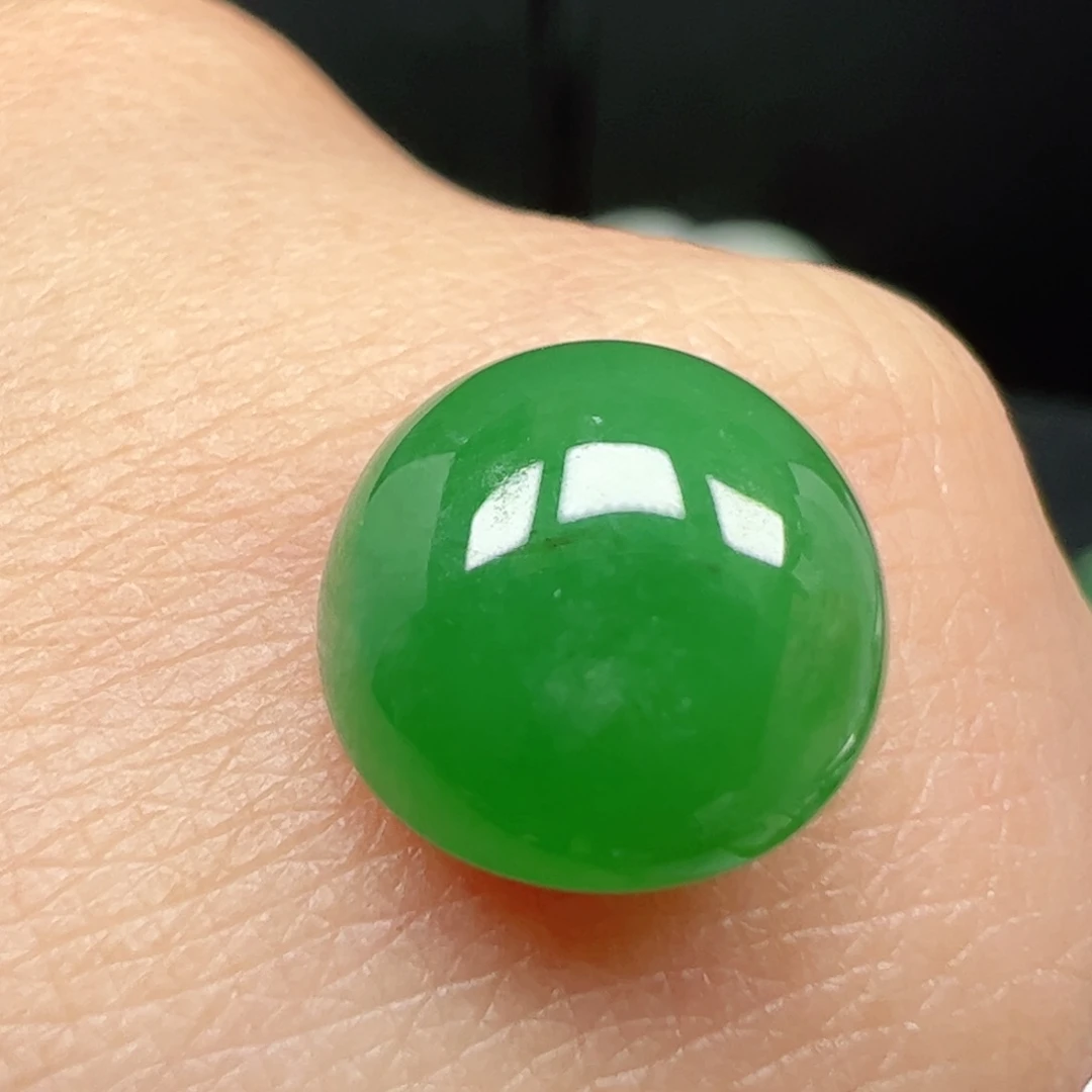 翡翠未镶嵌颈饰蛋面