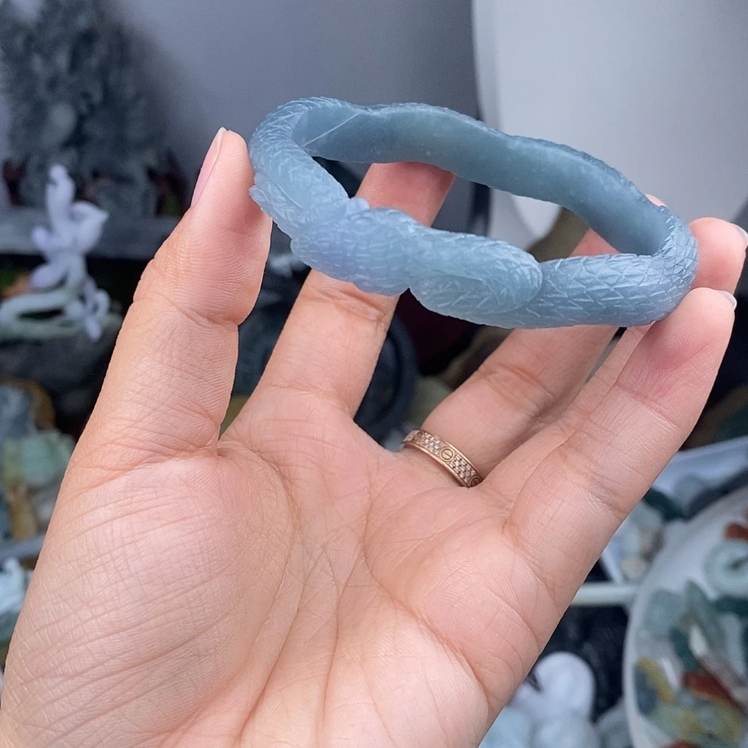 快***呀定制翡翠未镶嵌翡翠