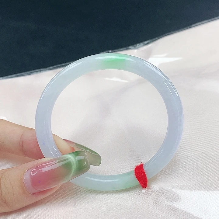 翡翠未镶嵌手镯圈51，04243
