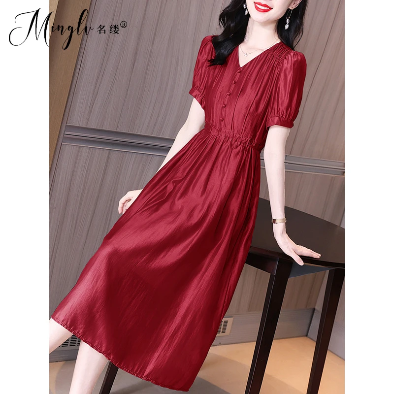 2025夏季新款高端欧货时尚洋气时髦红色v领短袖高腰a字大摆连衣裙