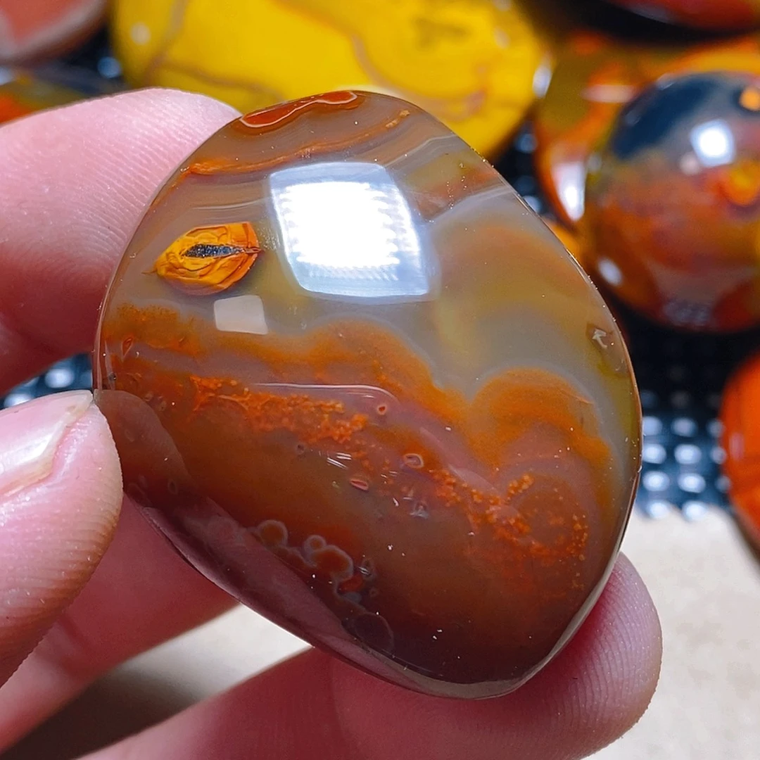 玛瑙/玉髓颈饰未镶嵌老***杨