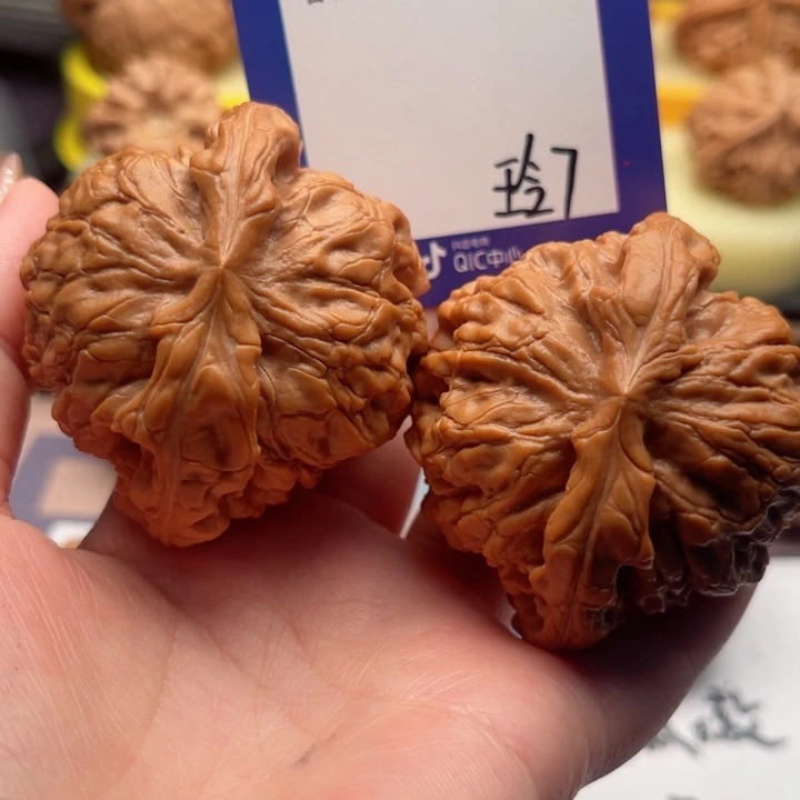 吊坠文玩核桃深****）文玩核桃7