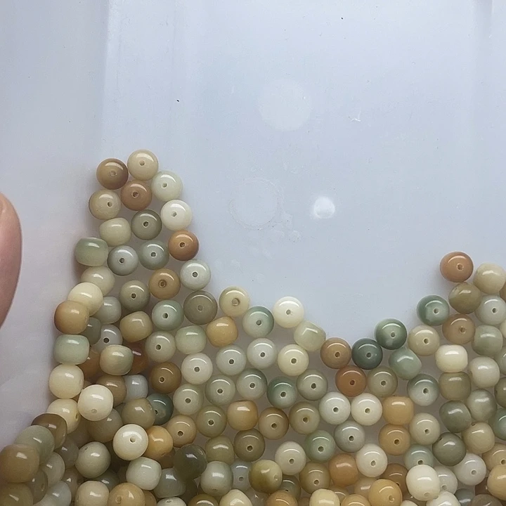 白玉菩提吊坠10、9多宝汉堡150颗