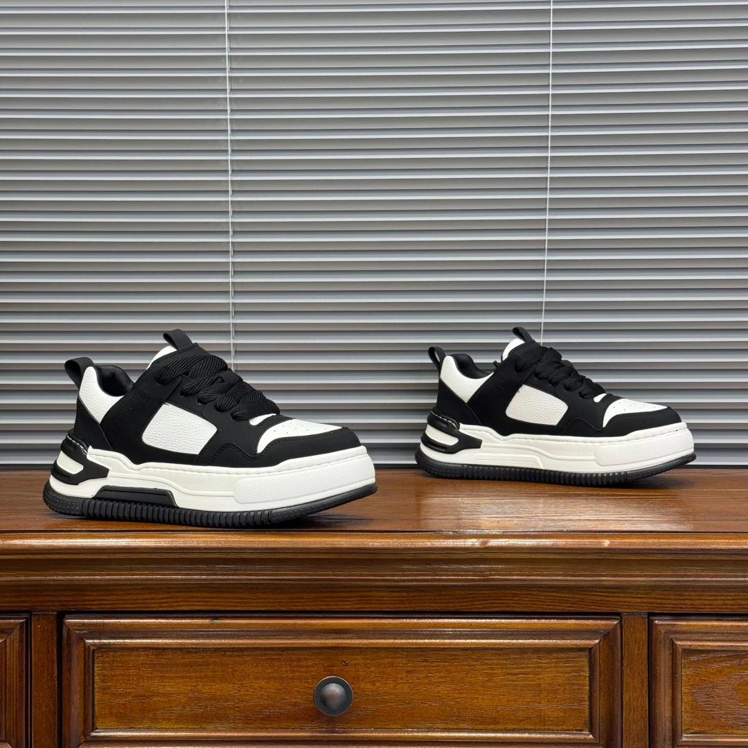 2025早春新款潮流时尚百塔气质款男士休闲潮鞋（标准尺码）