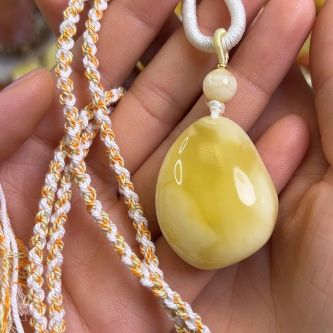 未镶嵌蜜蜡裸石蜜蜡